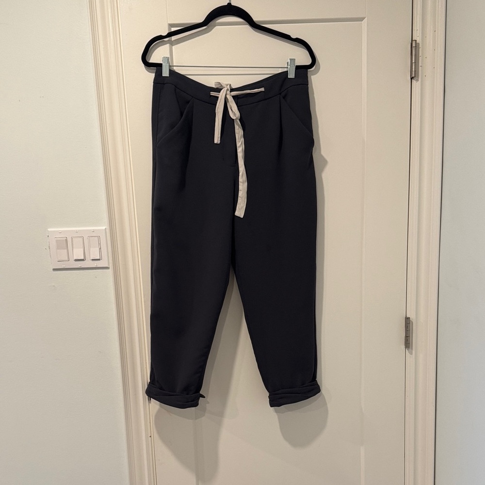 Wilfred Blue Cropped Pants with Cream Tie